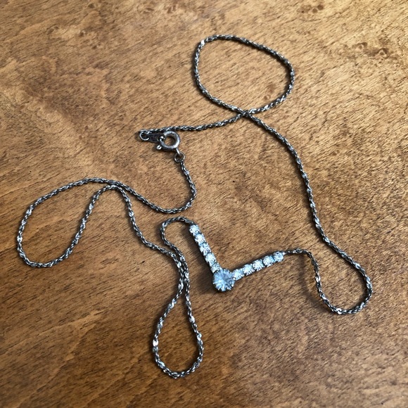 EUC VTG Elegant Tasteful Faux Diamond / Rhinestone Lavalier Necklace - Picture 12 of 16